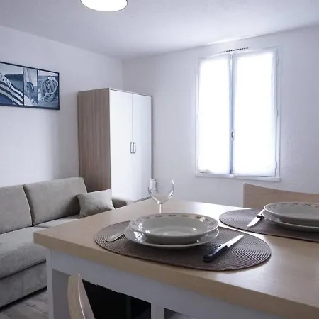 Studio A 200m Plage Avec Menage Inclus - Fr-1-224b-699